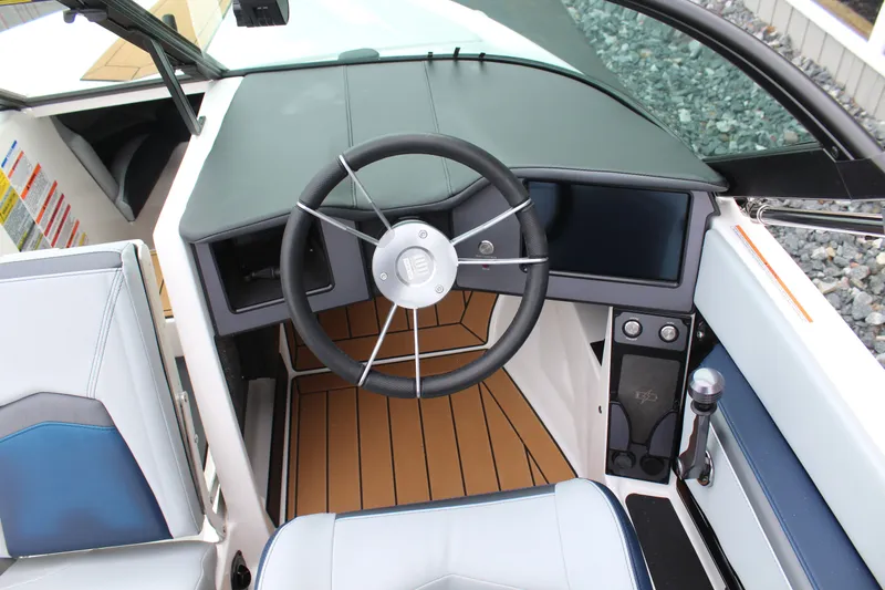 Slide: The Image of MasterCraft ProStar 2026 - 17