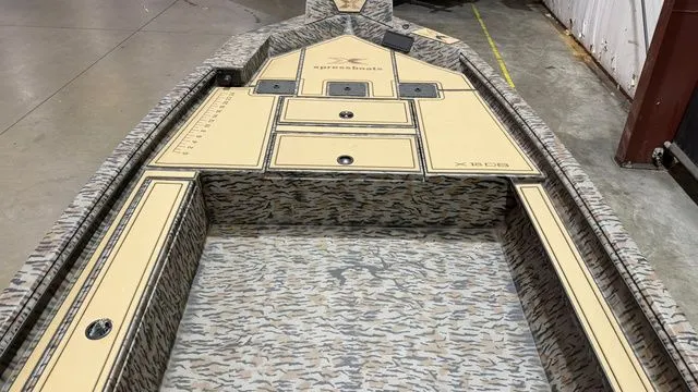 Slide: The Image of Xpress X18DB W/ Yamaha 90 SHO 2026 - 11