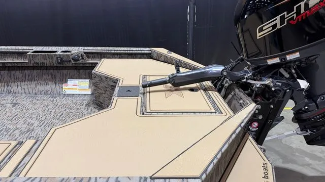 Slide: The Image of Xpress X18DB W/ Yamaha 90 SHO 2026 - 12