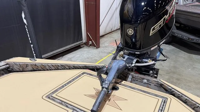 Slide: The Image of Xpress X18DB W/ Yamaha 90 SHO 2026 - 20