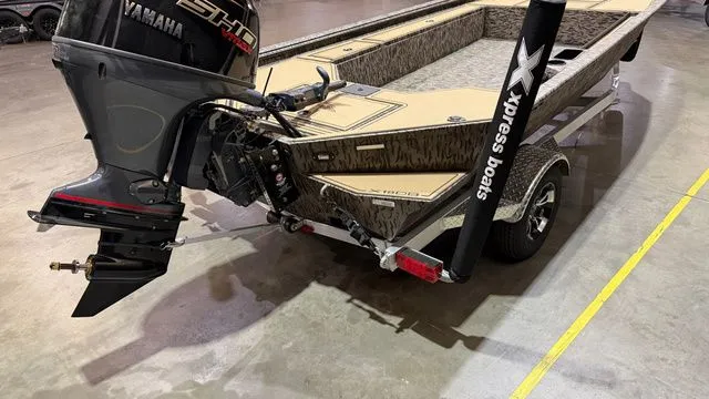 Slide: The Image of Xpress X18DB W/ Yamaha 90 SHO 2026 - 5