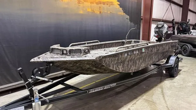 Slide: The Image of Havoc 1753 MSTC W/ Gator Tail 40XD 2024 - 5