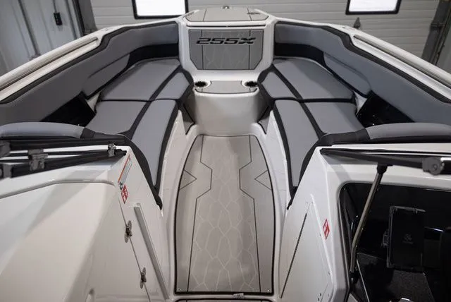 Slide: The Image of Yamaha 255XE 2026 - 12