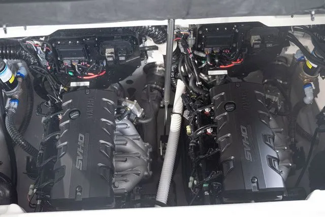 Slide: The Image of Yamaha 255XE 2026 - 18