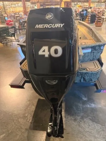 Slide: The Image of Grizzly G1650T DB 2026 with Mercury 40 HP outboard motor. - 5