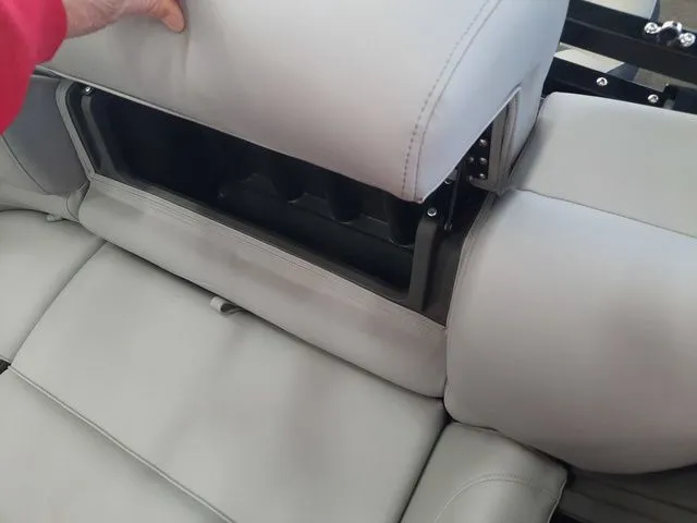 Slide: The Image of Regency 230 DL3 2026 - 21