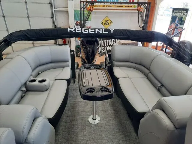 Slide: The Image of Regency 230 DL3 2026 - 44