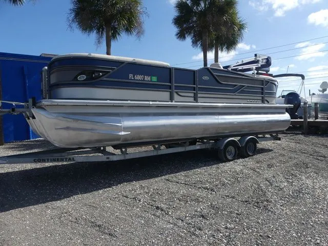 The Image of Crest Classic 23 Foot 230 2015 - 1