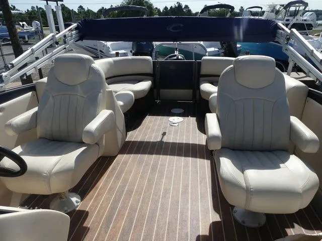 Slide: The Image of Crest Classic 23 Foot 230 2015 - 14