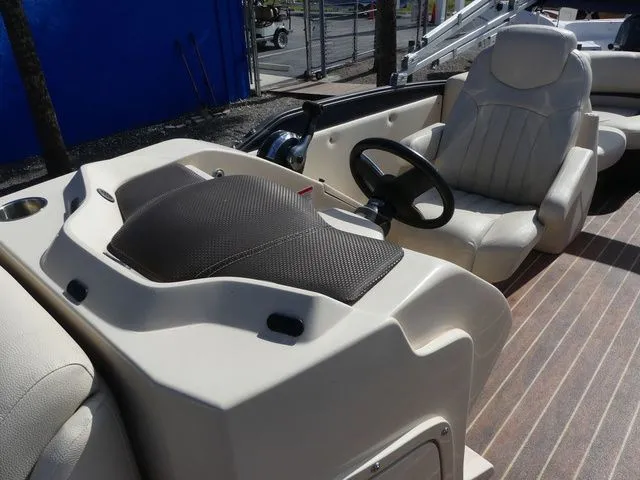 Slide: The Image of Crest Classic 23 Foot 230 2015 - 22