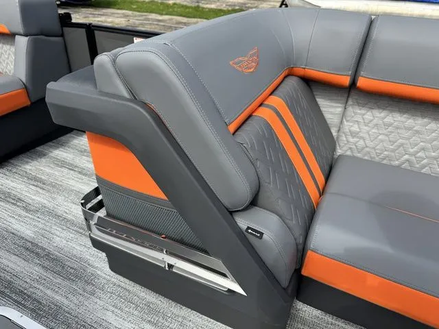 Slide: The Image of Bennington M Swingback 24 MSB 2026 - 20