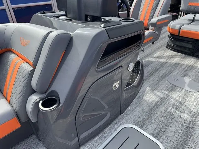 Slide: The Image of Bennington M Swingback 24 MSB 2026 - 21