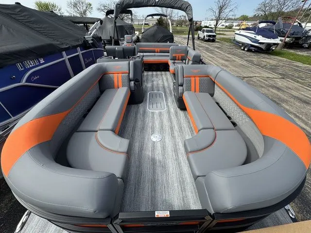 Slide: The Image of Bennington M Swingback 24 MSB 2026 - 27