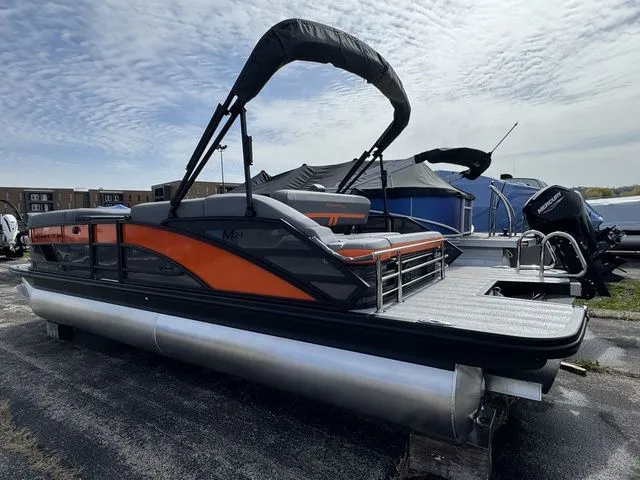 Slide: The Image of Bennington M Swingback 24 MSB 2026 - 5