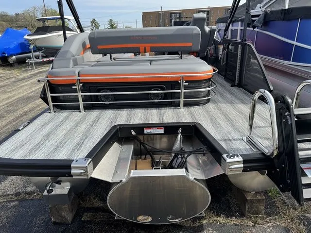 Slide: The Image of Bennington M Swingback 24 MSB 2026 - 8