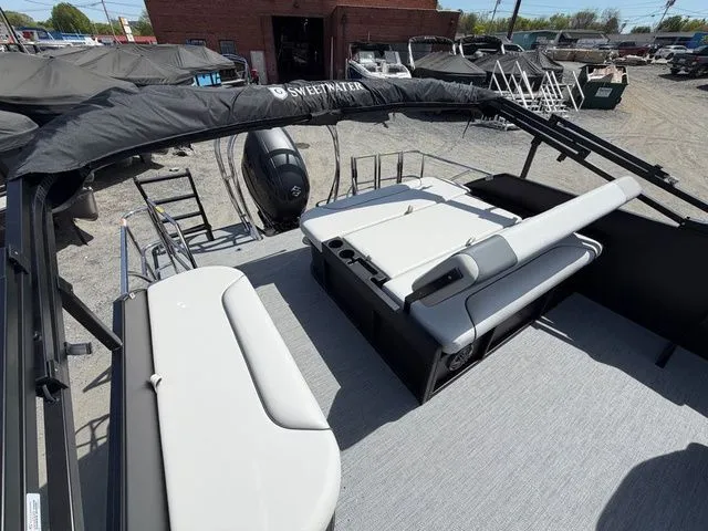 Slide: The Image of Godfrey Sweetwater 2286 SFLC Tritoon - Suzuki 150 2026 - 6