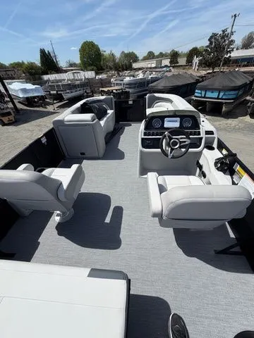 Slide: The Image of Godfrey Sweetwater 2286 SFLC Tritoon - Suzuki 150 2026 - 9