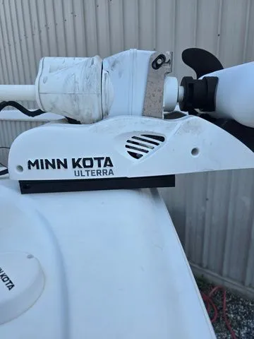 Slide: The Image of Sea Hunt Ultra 275 SE Trailer Included 2021 - 6