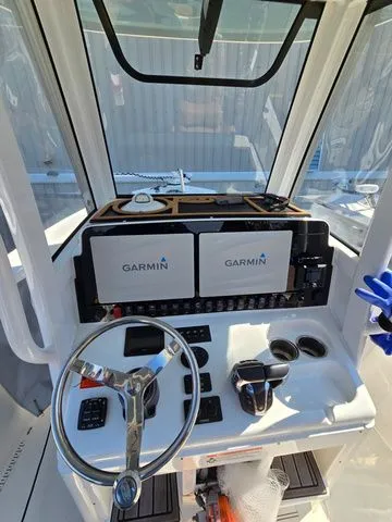 Slide: The Image of Sea Hunt Ultra 275 SE Trailer Included 2021 - 8