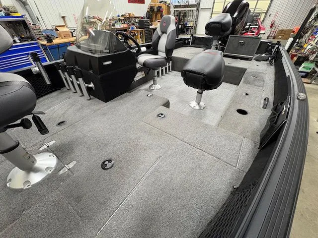 Slide: The Image of Alumacraft Competitor 185 2019 - 13