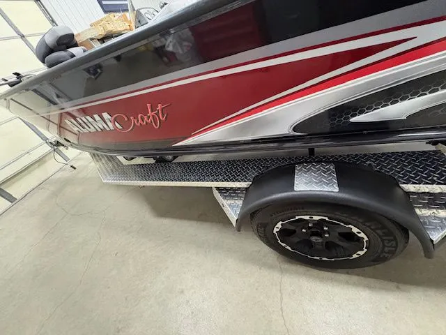 Slide: The Image of Alumacraft Competitor 185 2019 - 15