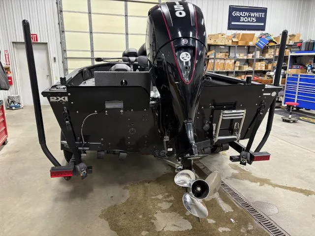 Slide: The Image of Alumacraft Competitor 185 2019 - 5