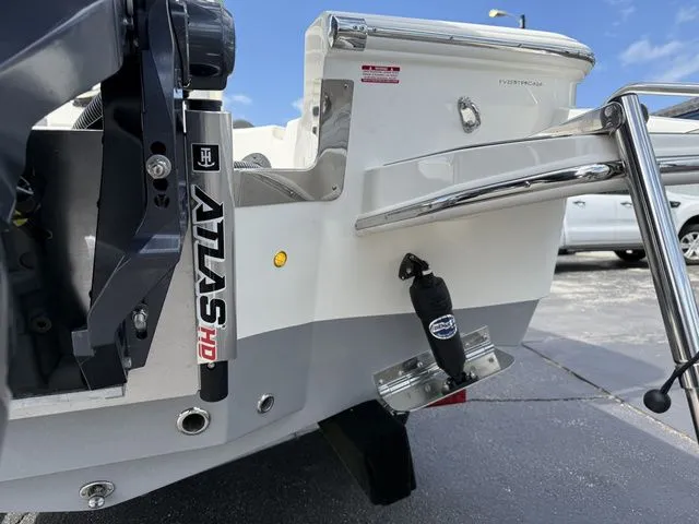 Slide: The Image of Pioneer 220 Bay Sport 2026 - 6