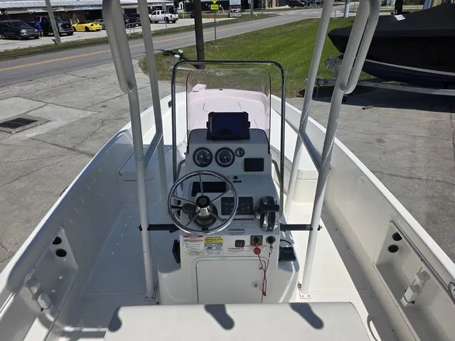 Slide: The Image of Bayliner T21BAY 2021 - 10