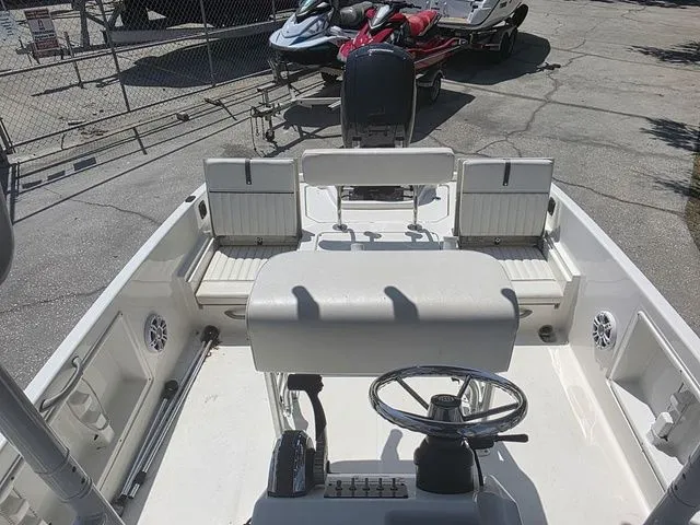 Slide: The Image of Bayliner T21BAY 2021 - 16