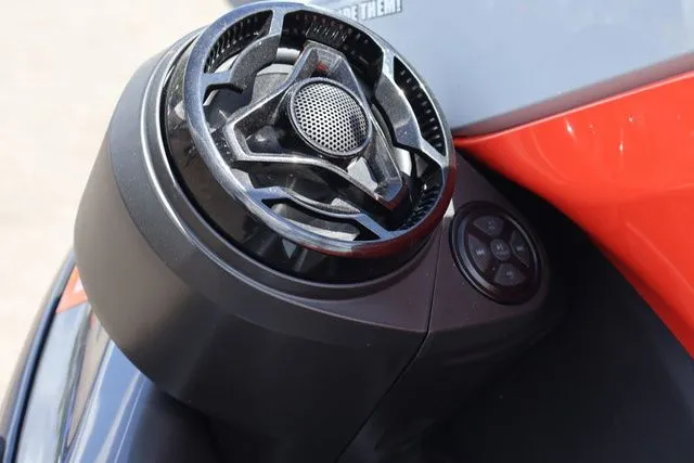 Slide: The Image of Sea-Doo GTI™ SE 130 iBR with Audio 2022 - 11