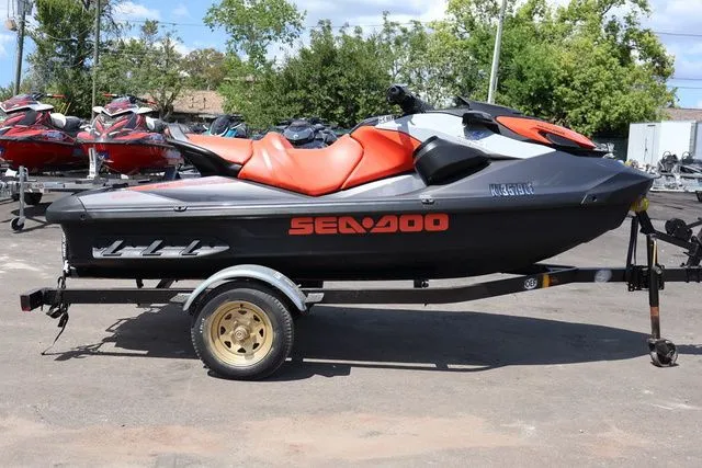 Slide: The Image of Sea-Doo GTI™ SE 130 iBR with Audio 2022 - 5