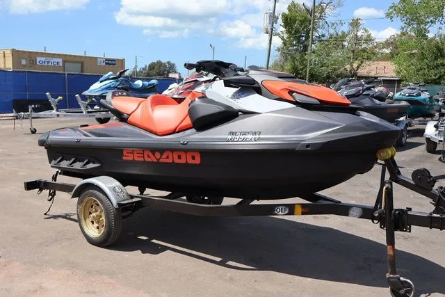 Slide: The Image of Sea-Doo GTI™ SE 130 iBR with Audio 2022 - 6