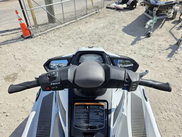 Slide: The Image of Yamaha VX DELUXE-WHITE 2018 - 12