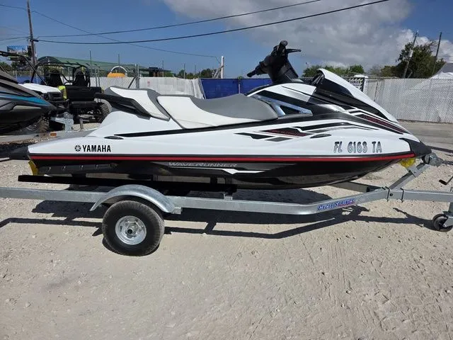 Slide: The Image of Yamaha VX DELUXE-WHITE 2018 - 5