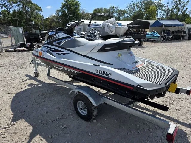 Slide: The Image of Yamaha VX DELUXE-WHITE 2018 - 8