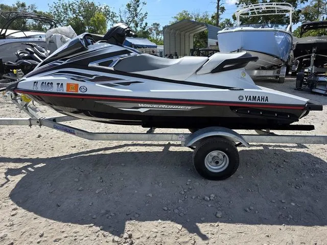 Slide: The Image of Yamaha VX DELUXE-WHITE 2018 - 9