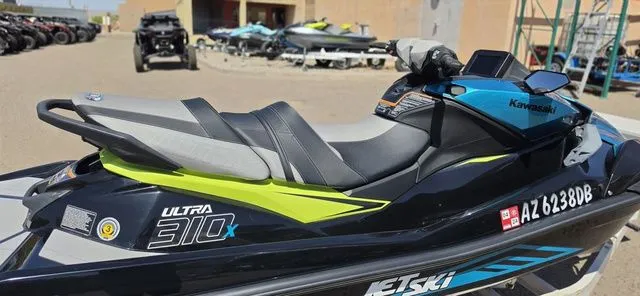 Slide: The Image of Kawasaki Ultra® 310X 2023 - 7