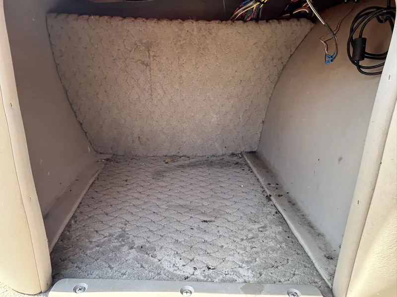 Slide: The Image of Sun Tracker Party Barge 22 2010 - 27