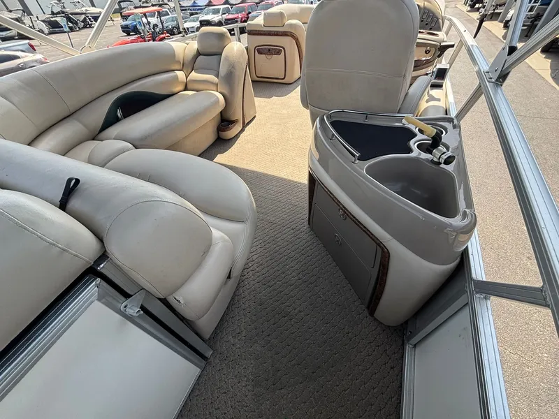 Slide: The Image of Sun Tracker Party Barge 22 2010 - 34