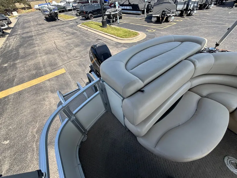 Slide: The Image of Sun Tracker Party Barge 22 2010 - 36