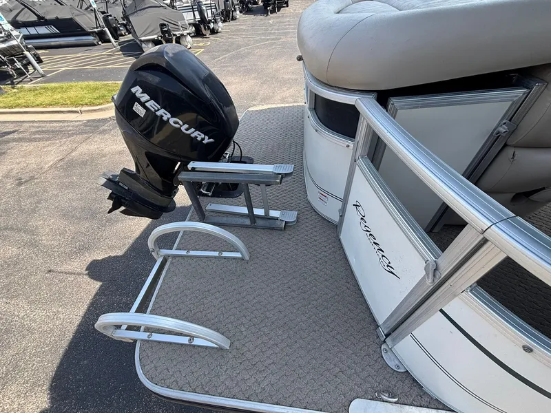 Slide: The Image of Sun Tracker Party Barge 22 2010 - 37