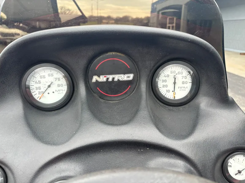 Slide: The Image of Tracker NX 882 DC 2003 - 28