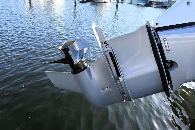 Slide: The Image of Outboard motor of 2022 Monterey 255SS Super Sport on water. - 10
