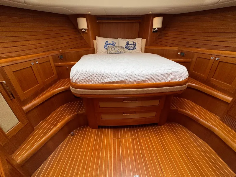 Slide: The Image of Luxurious wooden cabin interior of 2009 Grand Banks 45 Eastbay SX yacht. - 40