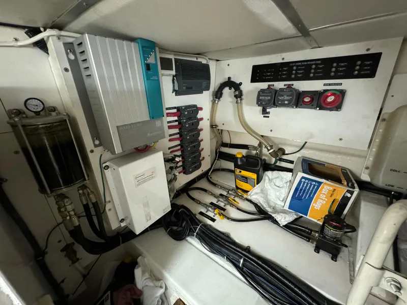 Slide: The Image of Grand Banks 45 Eastbay SX 2009 - 57