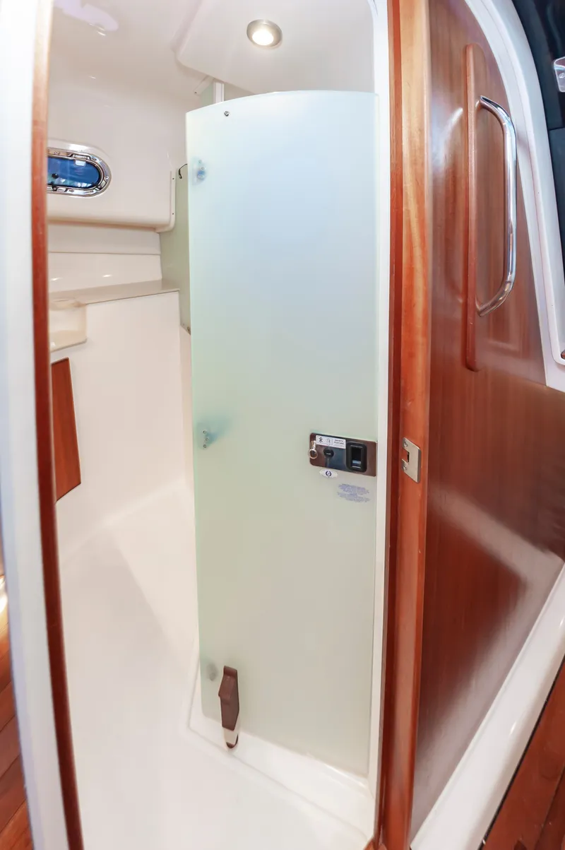 Slide: The Image of Pursuit OS 385 Offshore 2015 - 44