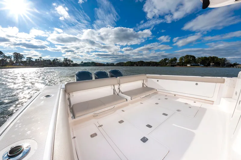 Slide: The Image of Pursuit OS 385 Offshore 2015 - 5