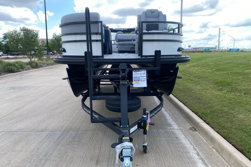 Slide: The Image of Top view of 2026 Ranger 223FC boat interior layout with seating and storage. - 5