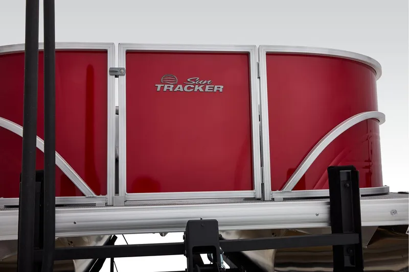 Slide: The Image of Sun Tracker Party Barge 18 DLX 2026 - 33