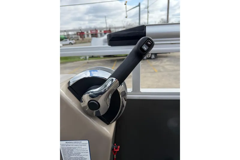 Slide: The Image of Throttle control of 2022 Sun Tracker Party Barge 20 DLX pontoon boat. - 19